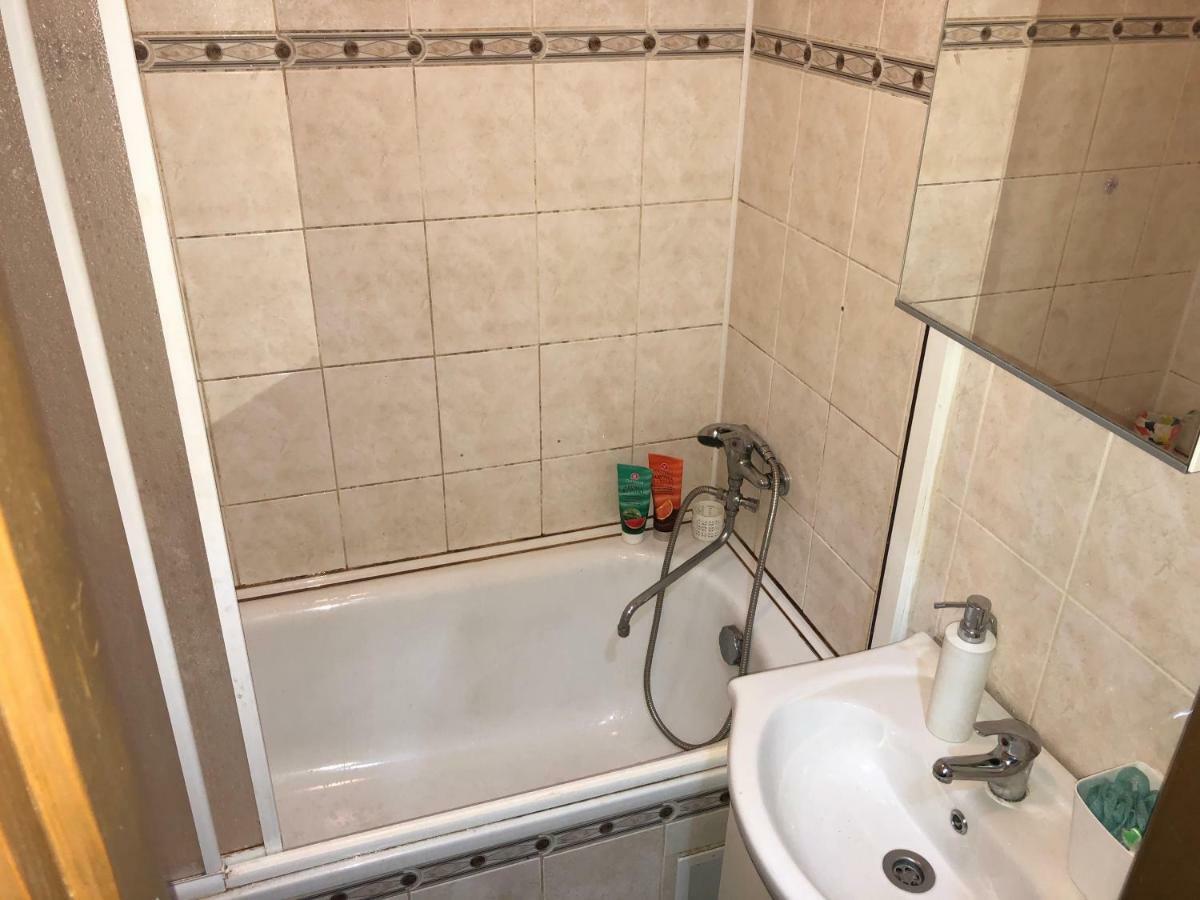 דירות Apartman V Centru Mostu מראה חיצוני תמונה